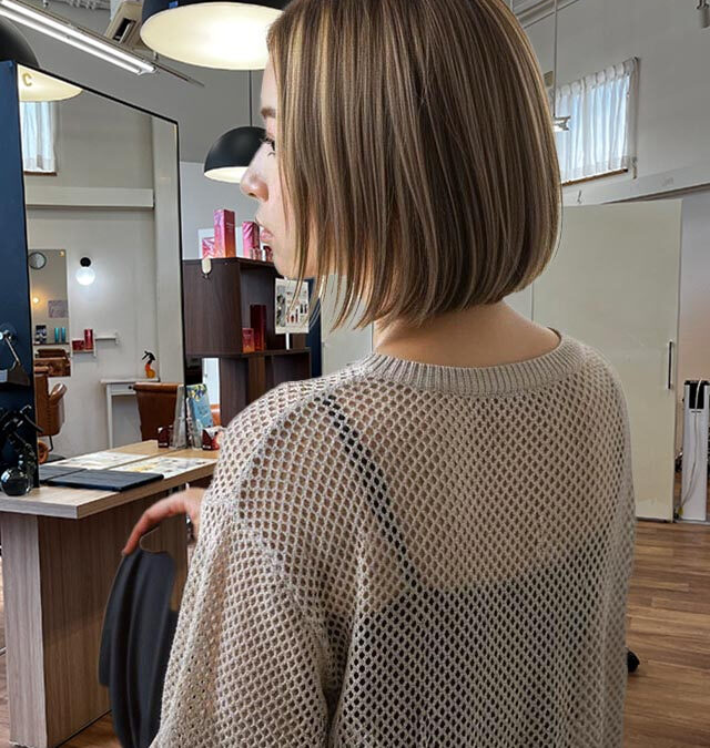 透明感ストレートボブ