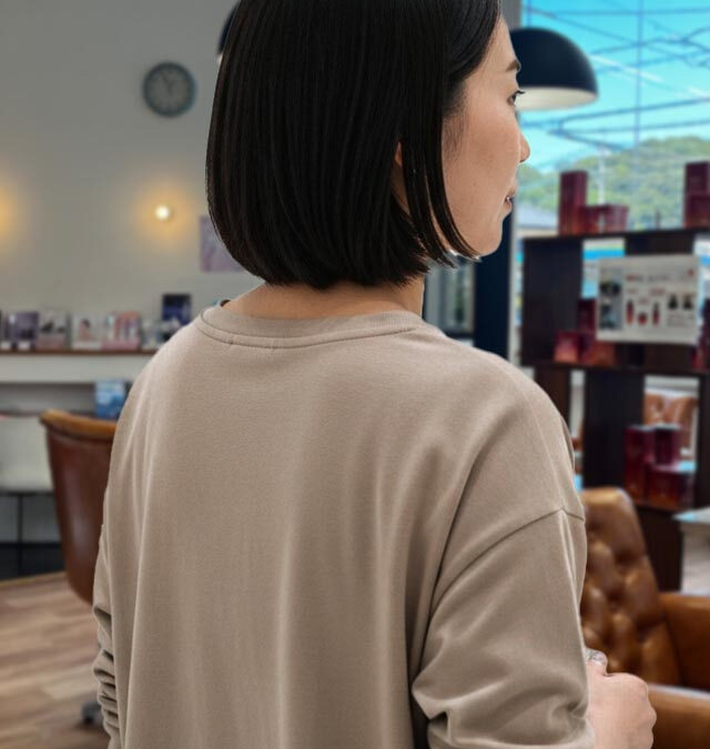 柔らかツヤ感ストレートボブ