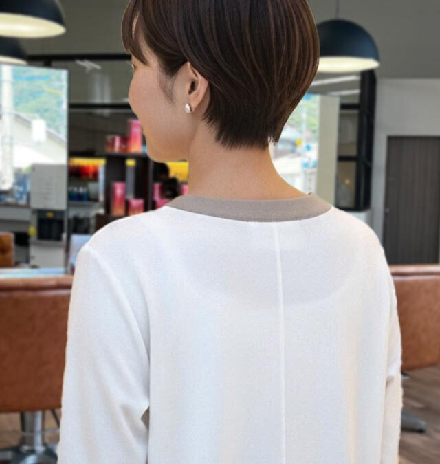 耳かけハンサムショート